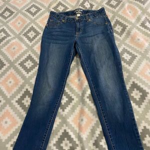 Girls skinny leg jean
